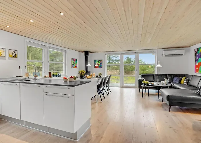 With Fireplace 06 Romo