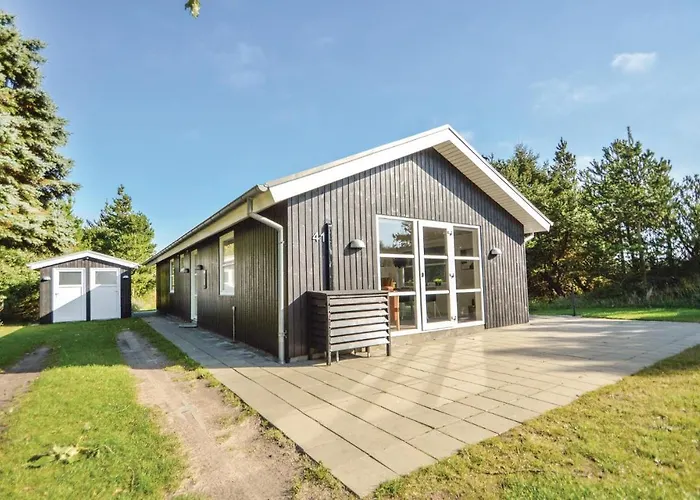 Сasa de vacaciones With Fireplace 06 *