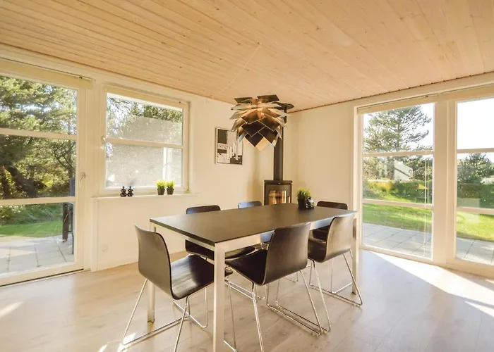 With Fireplace 06 Сasa de vacaciones Romo